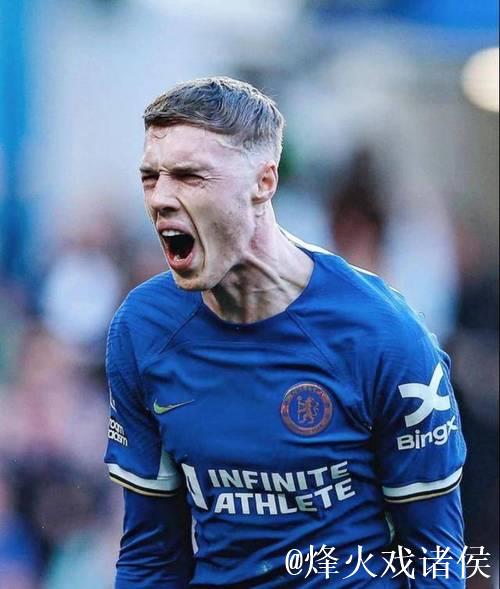 帕克:英超本季或再现蓝狐奇迹,曼联需抓住机会冲击前四 帕克:英超本季或再现蓝狐奇迹,曼联需抓住机会冲击前四